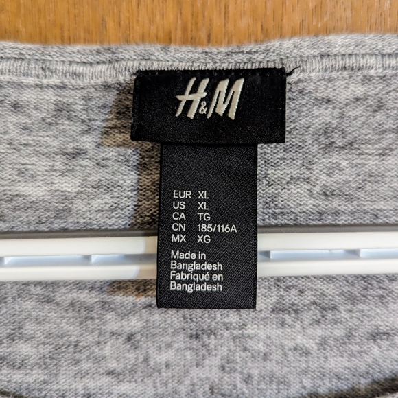 ⚡ H&M top color grey size XL - Picture 3 of 8
